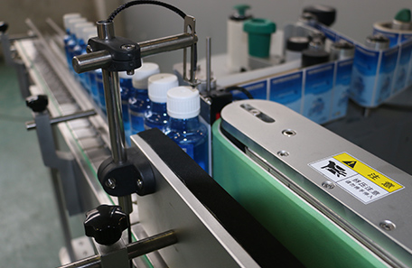 立式圓形罐頭貼標(biāo)機(jī)