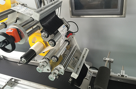 頂部雙標(biāo)貼標(biāo)機(jī)