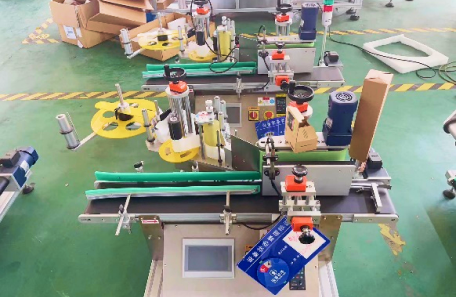 桌面式圓瓶不干膠貼標機發貨