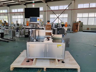 2025.8.5孟加拉卷對卷貼標(biāo)機1臺