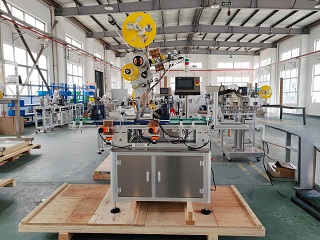 2025.9.28俄羅斯臥式單標多面不干膠貼標機1臺